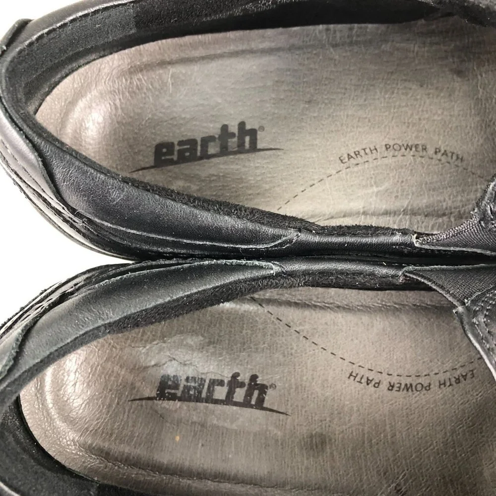 Earth Women's Size 8B Hawk Black Leather Stretch Panel Slip On Casual Shoes